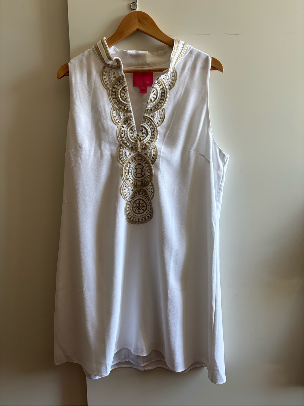 Lilly Pulitzer White Dress with Gold Sequin Embellishment - Picture 1 of 5